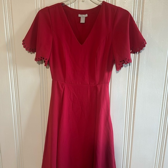 H&M Dresses & Skirts - Fit and Flare Style Red H&M Dress with Flowy Sleeves - Size 2